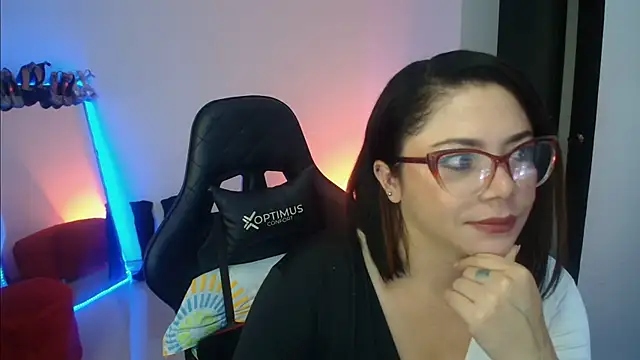 Snapshot of Madame_Shein_ chatting on 02-05-25, 09:57 Madame Shein online show from 02-05-25, 09:57