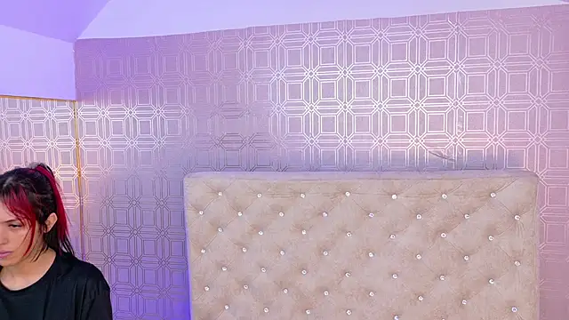 Snapshot of Derieri_D chatting on 11-20-25, 07:35 Derieri D online show from 11-20-25, 07:35