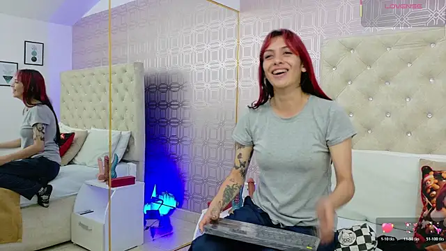 Snapshot of Derieri_D chatting on 11-24-25, 07:35 Derieri D online show from 11-24-25, 07:35