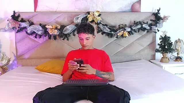 Edward Milleer online show from 12-07-24, 03:04