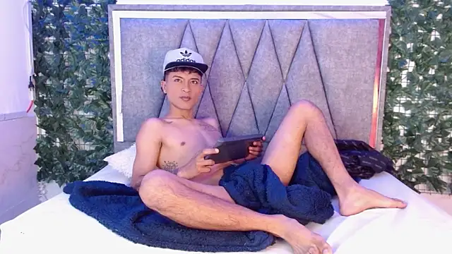 Edward Milleer online show from 12-15-24, 02:48