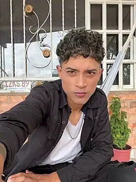 Edward Milleer online show from 01-01-25, 07:53