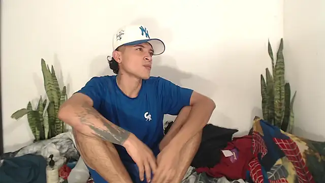 Edward Milleer online show from 10-06-25, 01:47