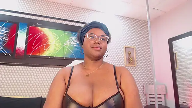Snapshot of Makena_gh chatting on 12-28-24, 03:58 Makena gh online show from 12-28-24, 03:58