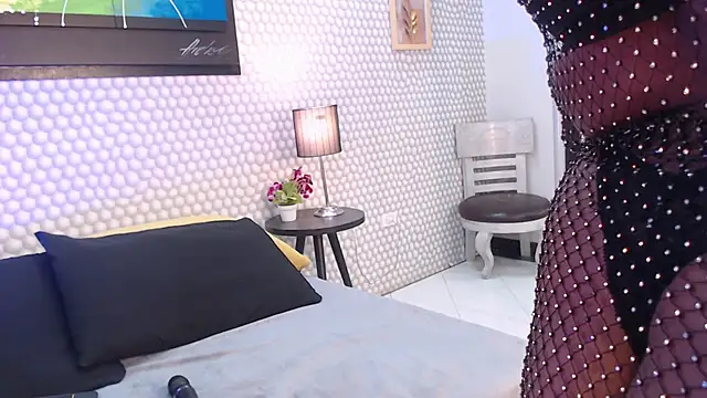 Snapshot of Makena_gh chatting on 02-22-25, 03:45 Makena gh online show from 02-22-25, 03:45