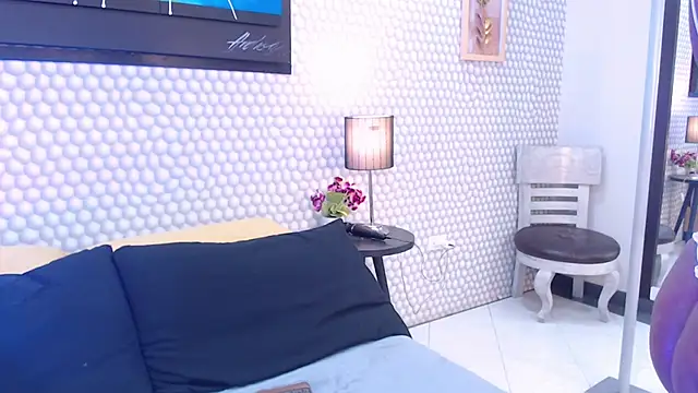 Snapshot of Makena_gh chatting on 03-06-25, 04:08 Makena gh online show from 03-06-25, 04:08