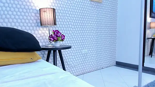 Snapshot of Makena_gh chatting on 03-22-25, 10:17 Makena gh online show from 03-22-25, 10:17