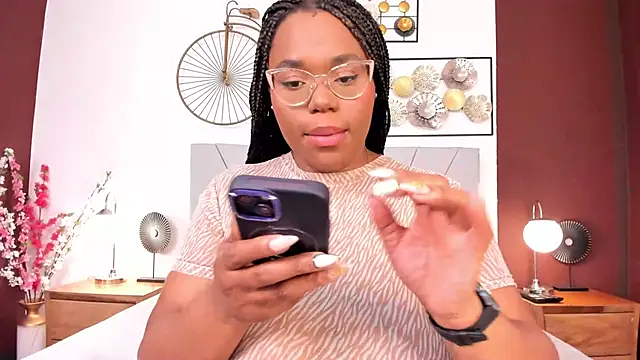 Snapshot of Makena_gh chatting on 09-22-25, 03:30 Makena gh online show from 09-22-25, 03:30