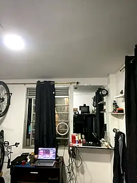 Jestebanano online show from 12-05-25, 03:59