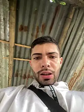 Jestebanano online show from 03-04-26, 01:28