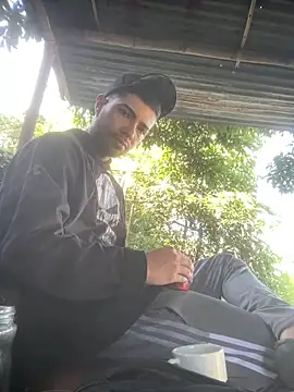 Jestebanano online show from 03-19-26, 01:37