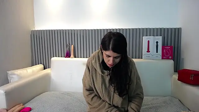 Melodi Roux online show from 04-25-26, 01:14