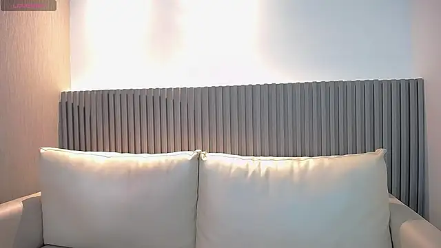 Melodi Roux online show from 04-26-26, 11:08