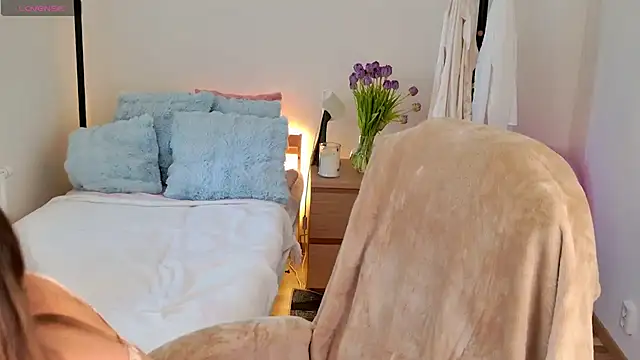 Sophie Enzo online show from 03-06-25, 11:03