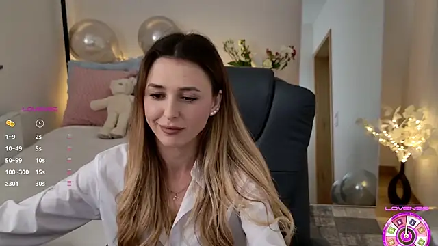 Sophie Enzo online show from 03-20-25, 09:13