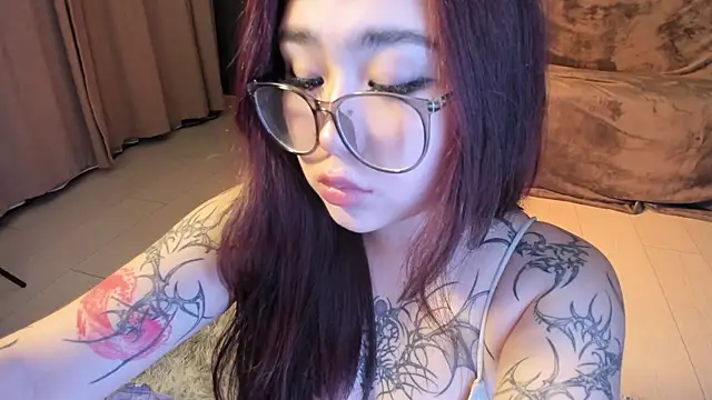 Yuriko May online show from 01-24-25, 02:41