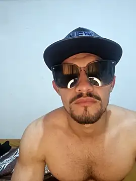 coqueto1210 online show from 09-15-25, 07:58