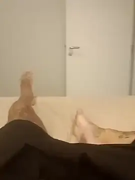 Snapshot of rolesexy chatting on 03-11-25, 11:04 rolesexy online show from 03-11-25, 11:04