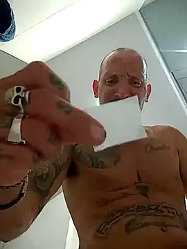 Snapshot of rolesexy chatting on 03-15-25, 09:52 rolesexy online show from 03-15-25, 09:52