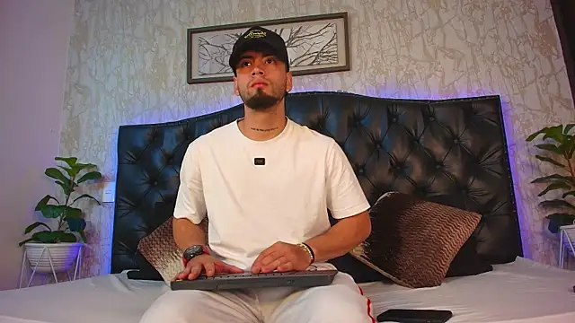 MattDevon online show from 03-03-26, 05:02