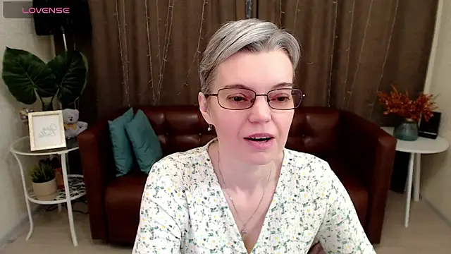 Cutie Erikaa1 online show from 01-23-25, 02:33