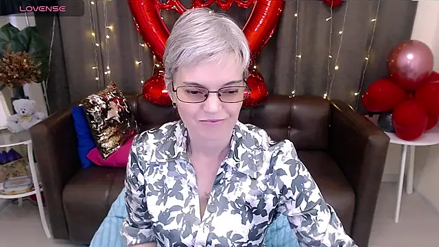 Cutie Erikaa1 online show from 02-12-25, 06:51