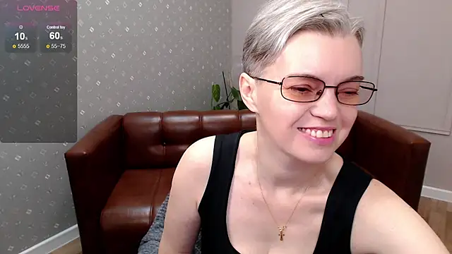Cutie Erikaa1 online show from 03-27-26, 02:17