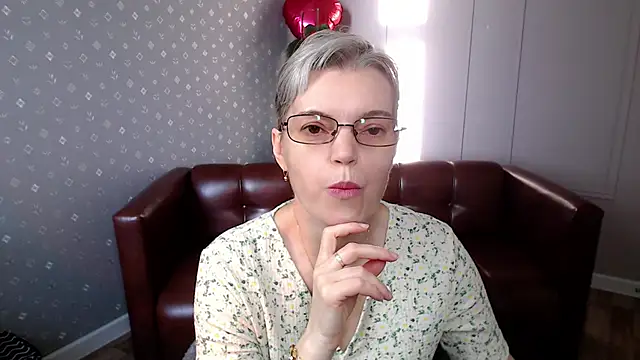 Cutie Erikaa1 online show from 04-24-26, 02:14