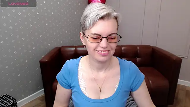 Cutie Erikaa1 online show from 04-28-26, 02:10