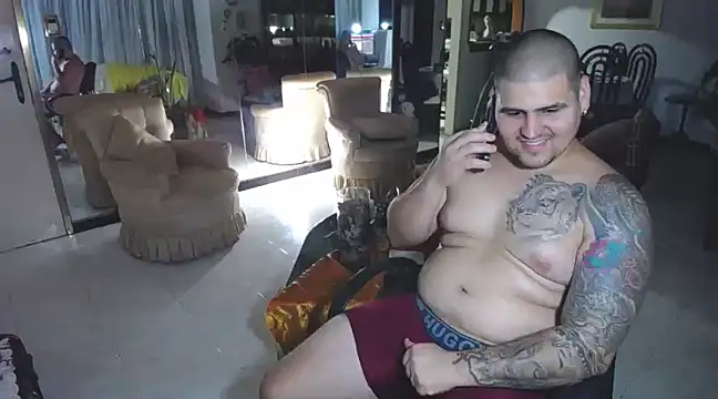 pitbullveryhot online show from 02-06-25, 12:22