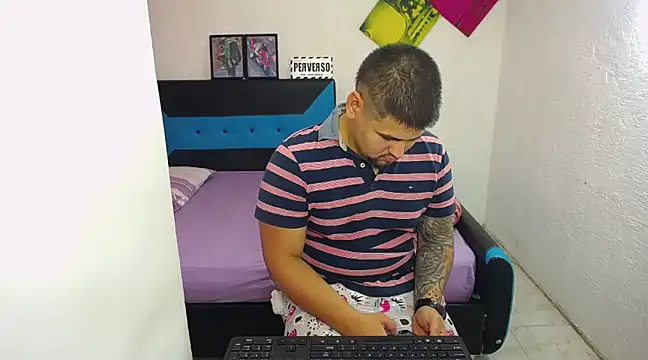 pitbullveryhot online show from 03-09-25, 07:59