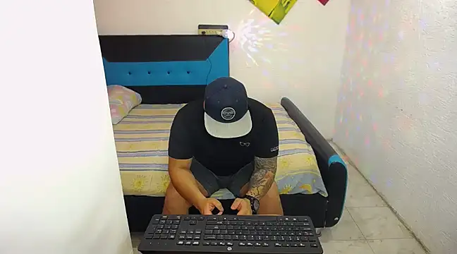 pitbullveryhot online show from 03-15-25, 03:07