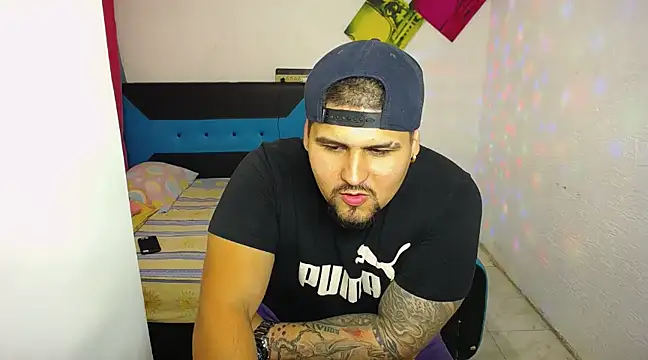 pitbullveryhot online show from 03-19-25, 07:18