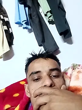 Snapshot of Gujrat_player chatting on 12-22-24, 03:00 Gujrat player online show from 12-22-24, 03:00