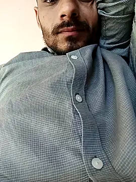 Snapshot of Gujrat_player chatting on 09-23-25, 04:59 Gujrat player online show from 09-23-25, 04:59