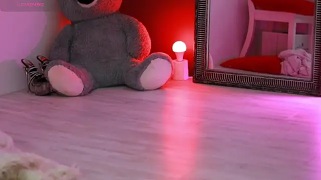 MissLilaa online show from 03-13-25, 08:32