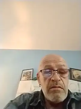 Snapshot of geilerschwanz64 chatting on 04-25-26, 09:45 geilerschwanz64 online show from 04-25-26, 09:45