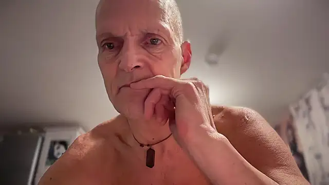 Snapshot of TowaFreespirit chatting on 02-20-26, 05:37 TowaFreespirit online show from 02-20-26, 05:37