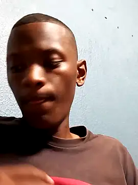 Snapshot of Sweet___Dick chatting on 12-14-25, 08:57 Sweet Dick online show from 12-14-25, 08:57