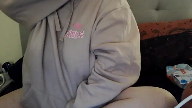 Tallulah-mae-xoxox online show from 03-03-25, 09:48