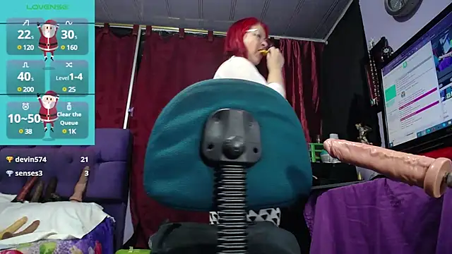 Snapshot of bigassruby45 chatting on 01-10-25, 12:27 bigassruby45 online show from 01-10-25, 12:27