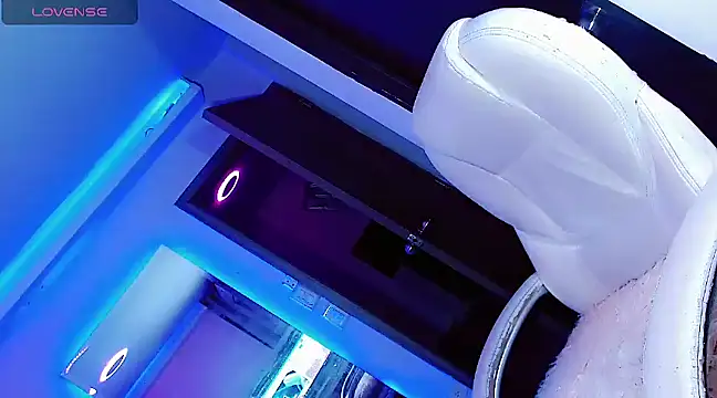 Hallyhott online show from 12-18-24, 09:14