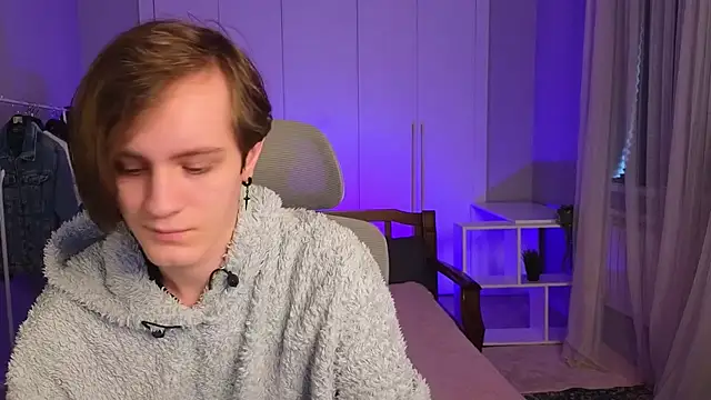 nikompell online show from 02-28-25, 05:37