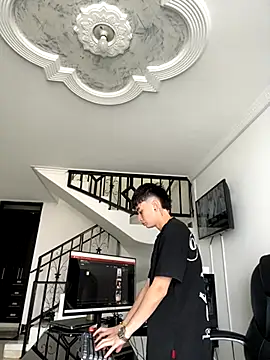 nico 18x online show from 12-05-25, 05:53