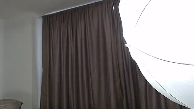 Snapshot of aleejhandraa chatting on 10-03-25, 09:12 aleejhandraa online show from 10-03-25, 09:12