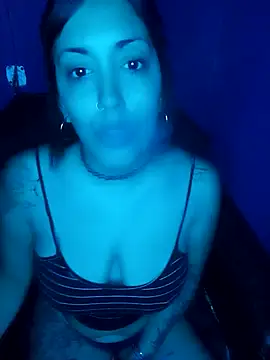 Snapshot of shishiii_11 chatting on 12-06-24, 04:47 shishiii 11 online show from 12-06-24, 04:47