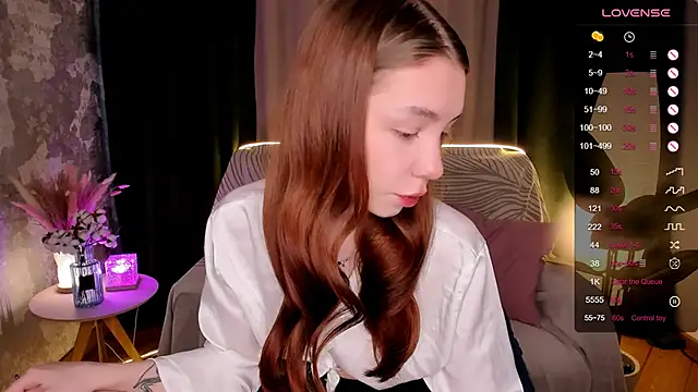 Snapshot of MilliBrown_ chatting on 10-17-25, 08:06 MilliBrown  online show from 10-17-25, 08:06