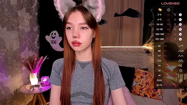 Snapshot of MilliBrown_ chatting on 10-25-25, 06:43 MilliBrown  online show from 10-25-25, 06:43