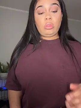 camiliaskye online show from 02-05-26, 06:07