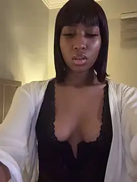 Snapshot of IamCrystal2 chatting on 01-04-25, 06:40 IamCrystal2 online show from 01-04-25, 06:40